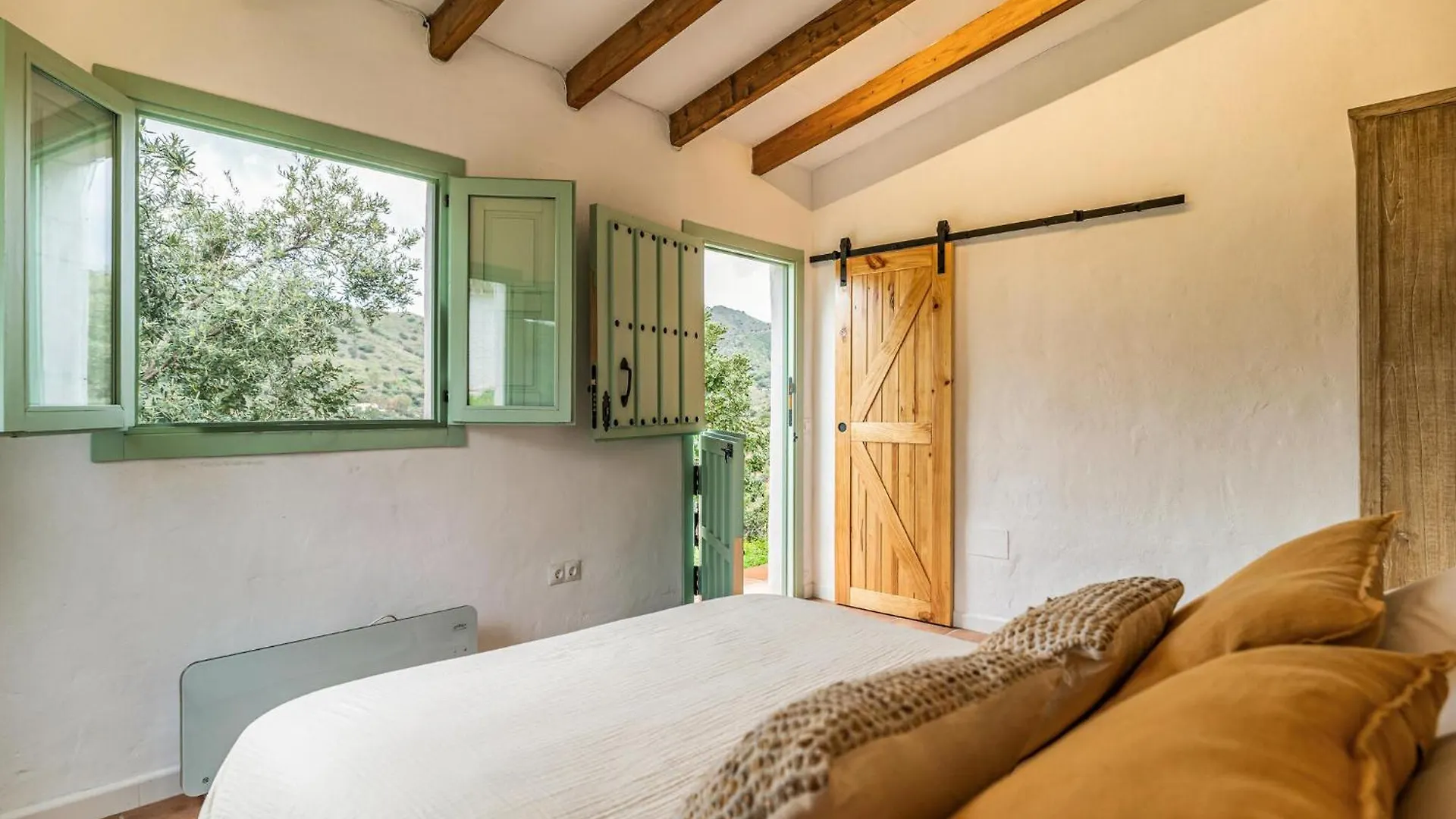 Awesome Home In Malaga With Sauna