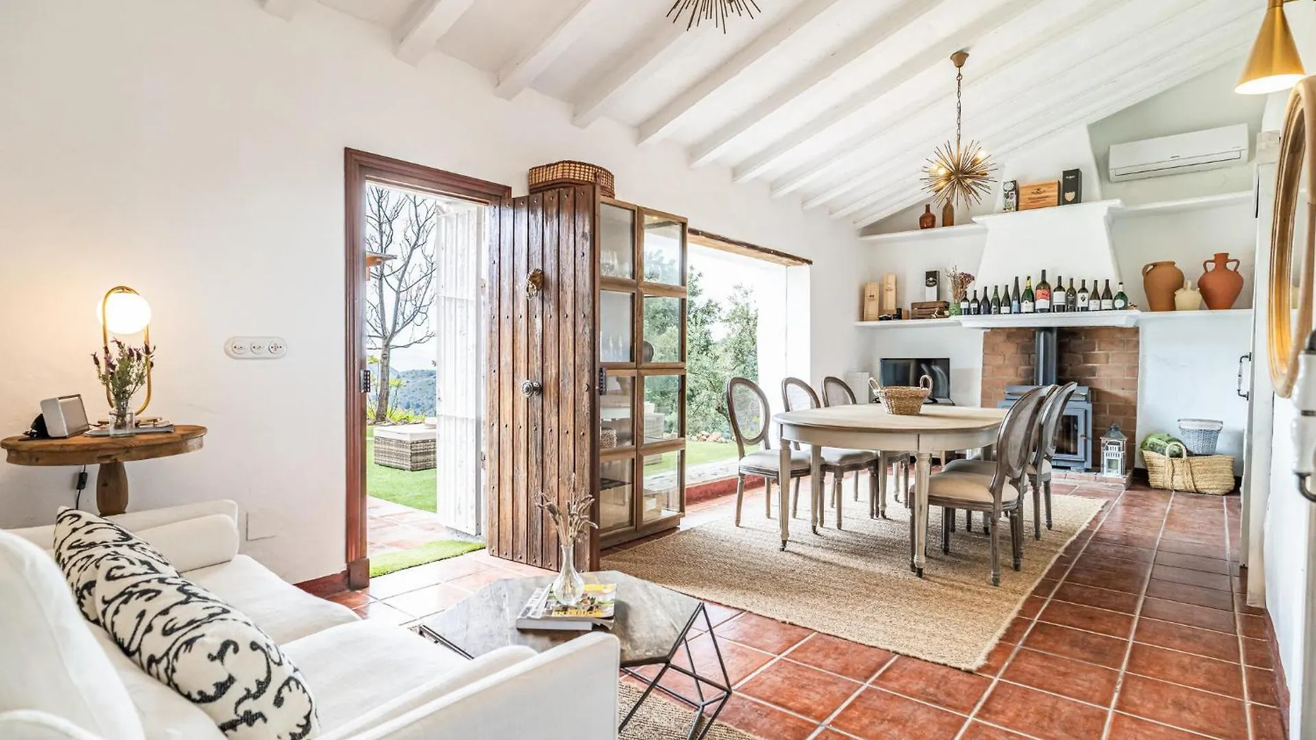 Awesome Home In Malaga With Sauna Дом отдыха